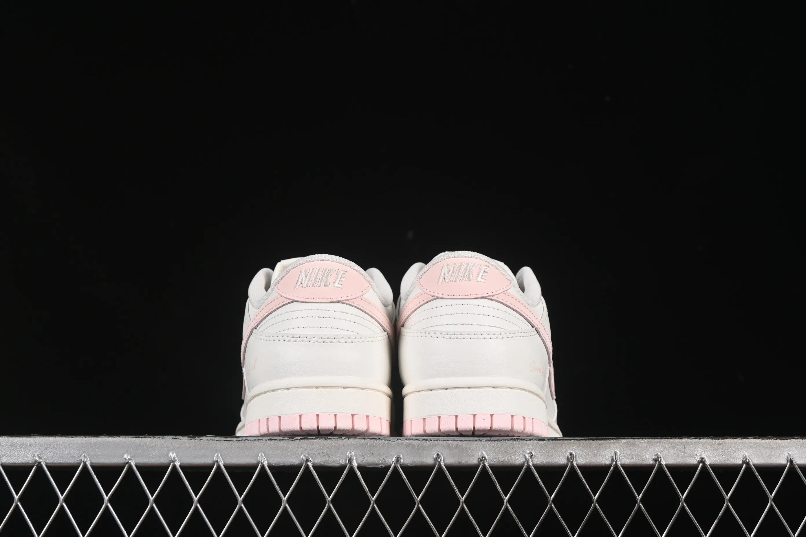 All Categories Nk SB Dunk Series Nk SB Dunk Low Low-top sneakers Nike SB Dunk Low "Just Do It" Anniversary high-end custom low-top casual sneakers WP0510-068